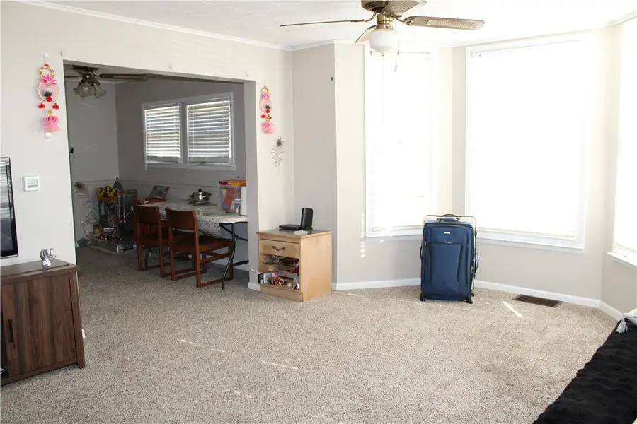 603 N Chestnut Street, Shelbyville, IL 62565 - #2