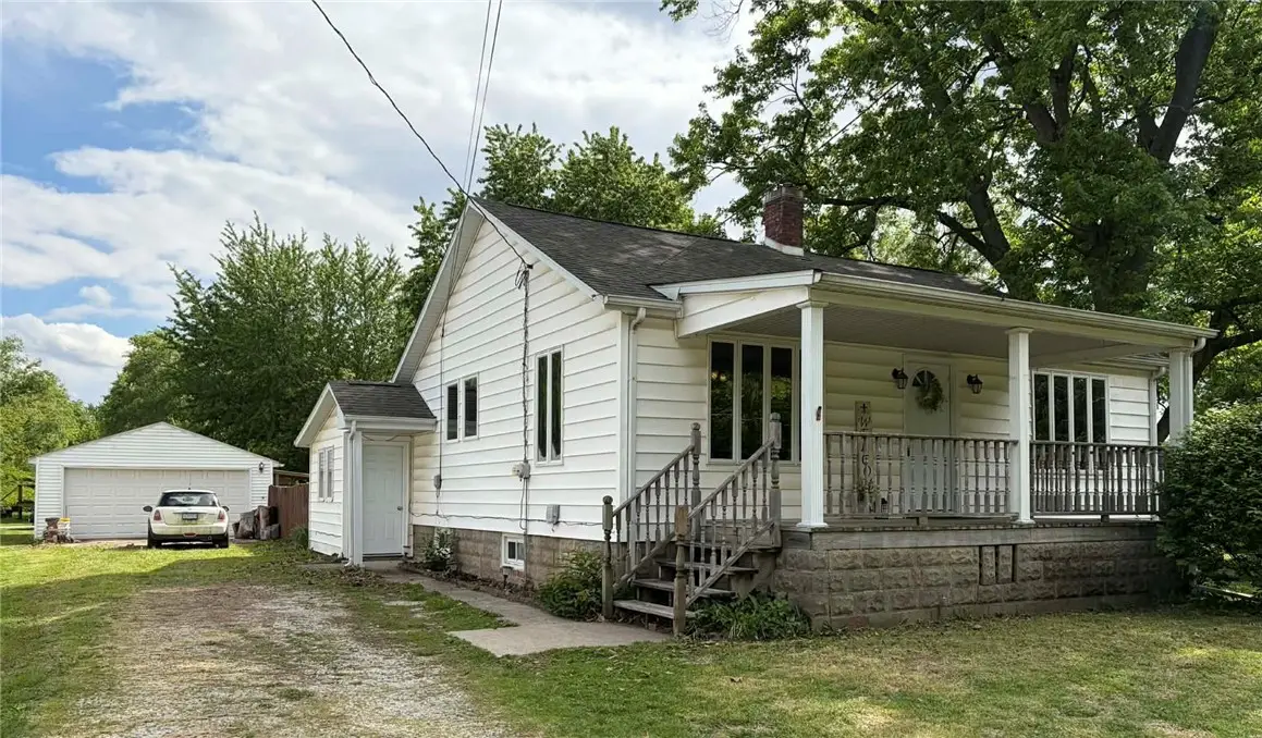 910 Washington Street, Pawnee, IL 62558 - #1