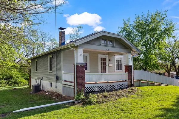 5223 E William Street Road, Decatur, IL 62521