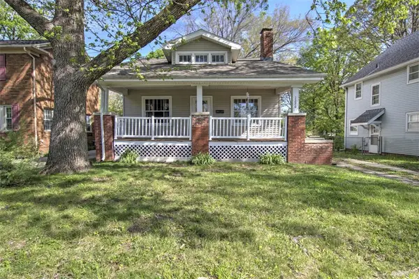 1336 W Riverview Avenue, Decatur, IL 62522