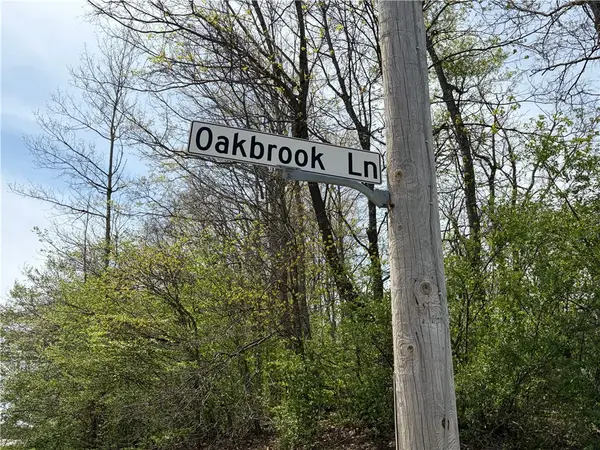 Oakbrook Lane, Marshall, IL 62441