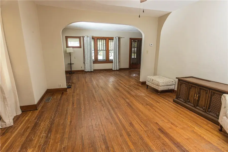 421 21st Street, Mattoon, IL 61938 - #3