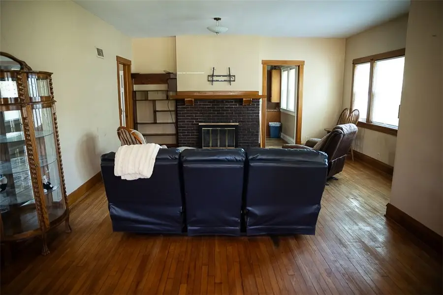 319 Main Street, Moweaqua, IL 62550 - #3