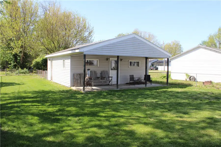 3017 Marshall Avenue, Mattoon, IL 61938 - #3
