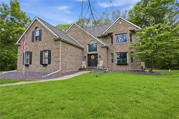 5911 N County Road 1200e, Charleston, IL 61920
