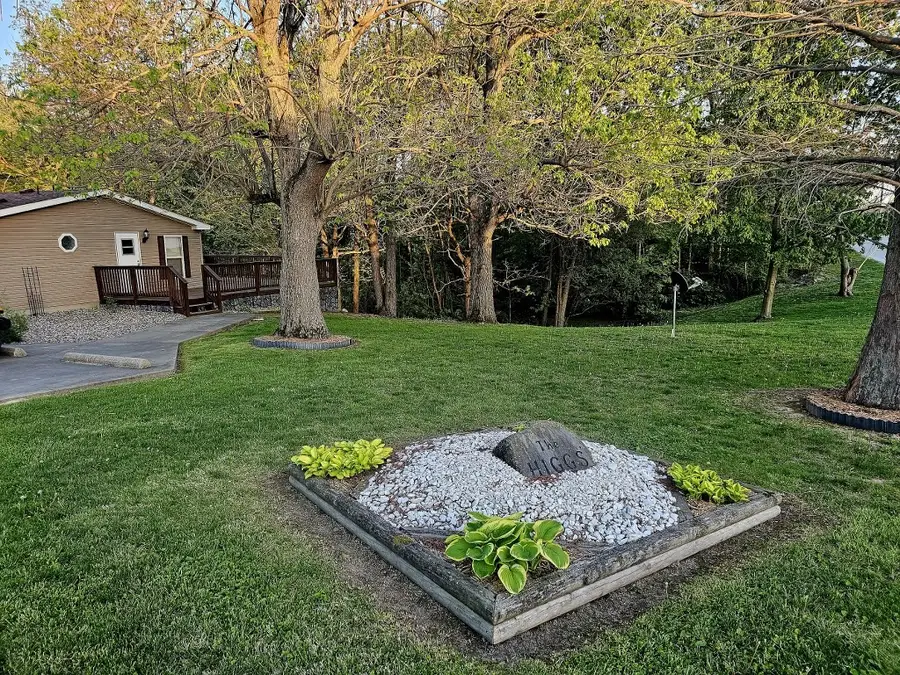 201 E Elizabeth Street, Greenup, IL 62428 - #3