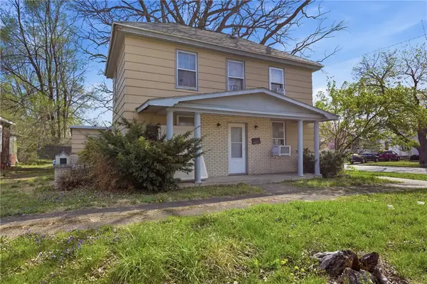 1621 Edgar Avenue, Mattoon, IL 61938