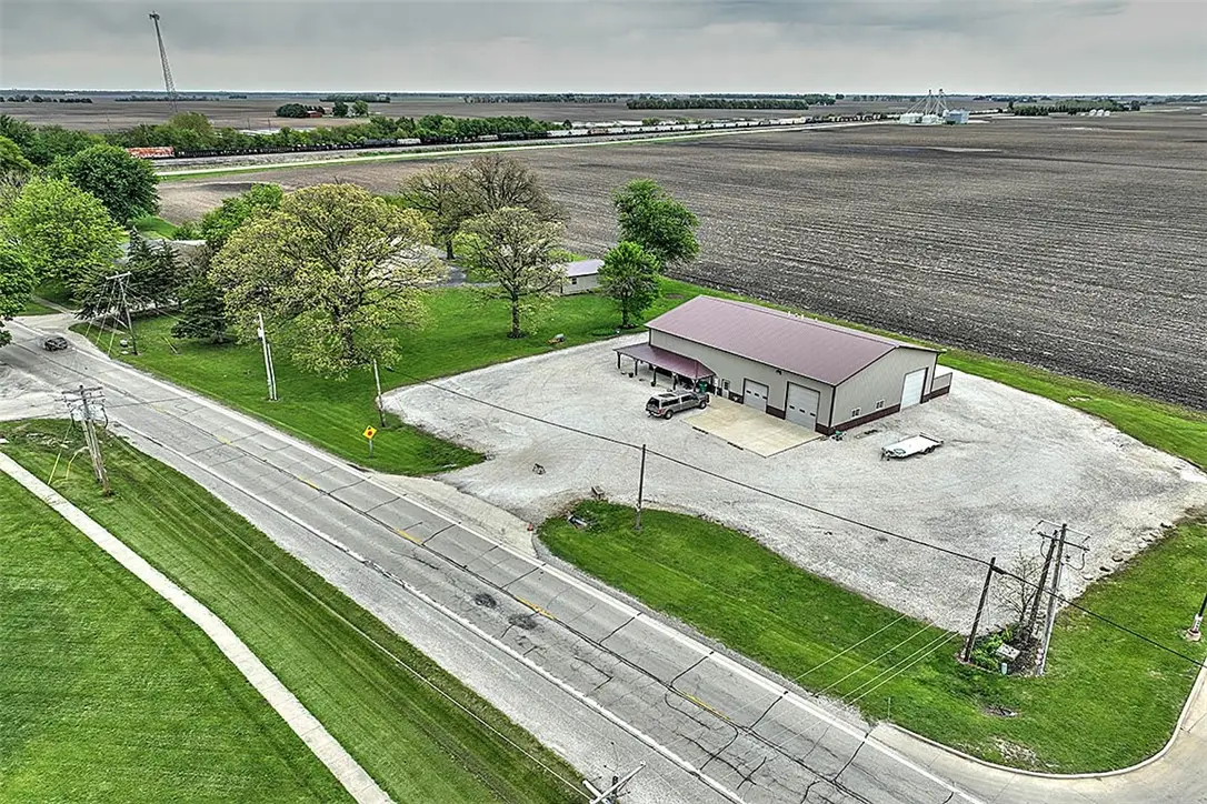 300 S Jackson Street, Cerro Gordo, IL 61818 - #1