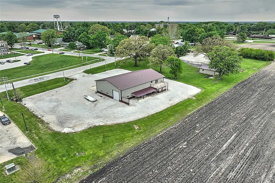 300 S Jackson Street, Cerro Gordo, IL 61818 - #3