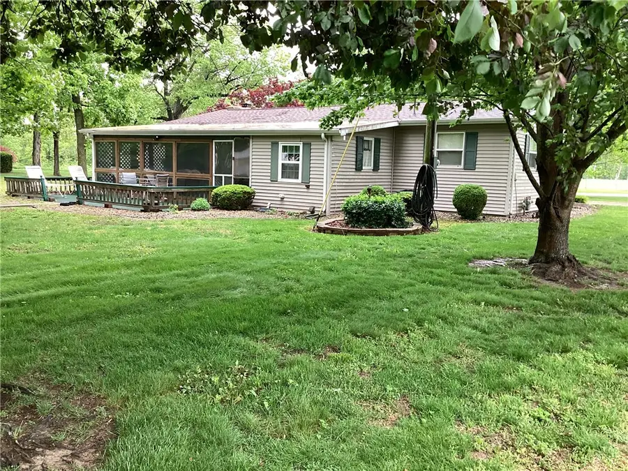 12137 N 1000th Road, Effingham, IL 62401 - #2