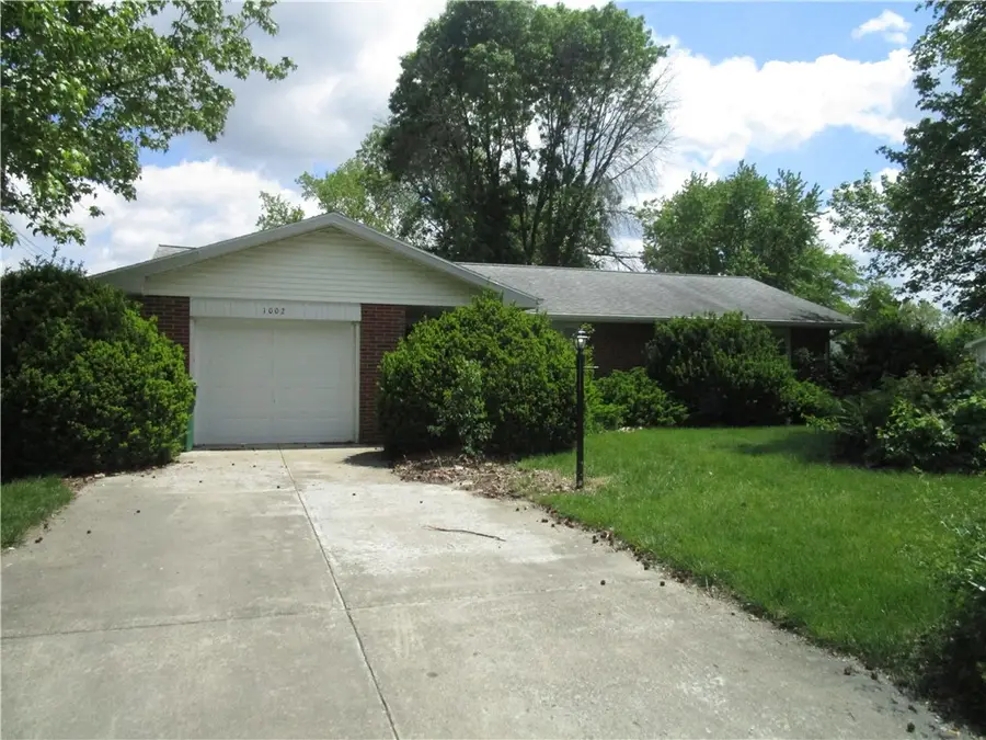 1002 Illinois Street, Pana, IL 62557 - #2