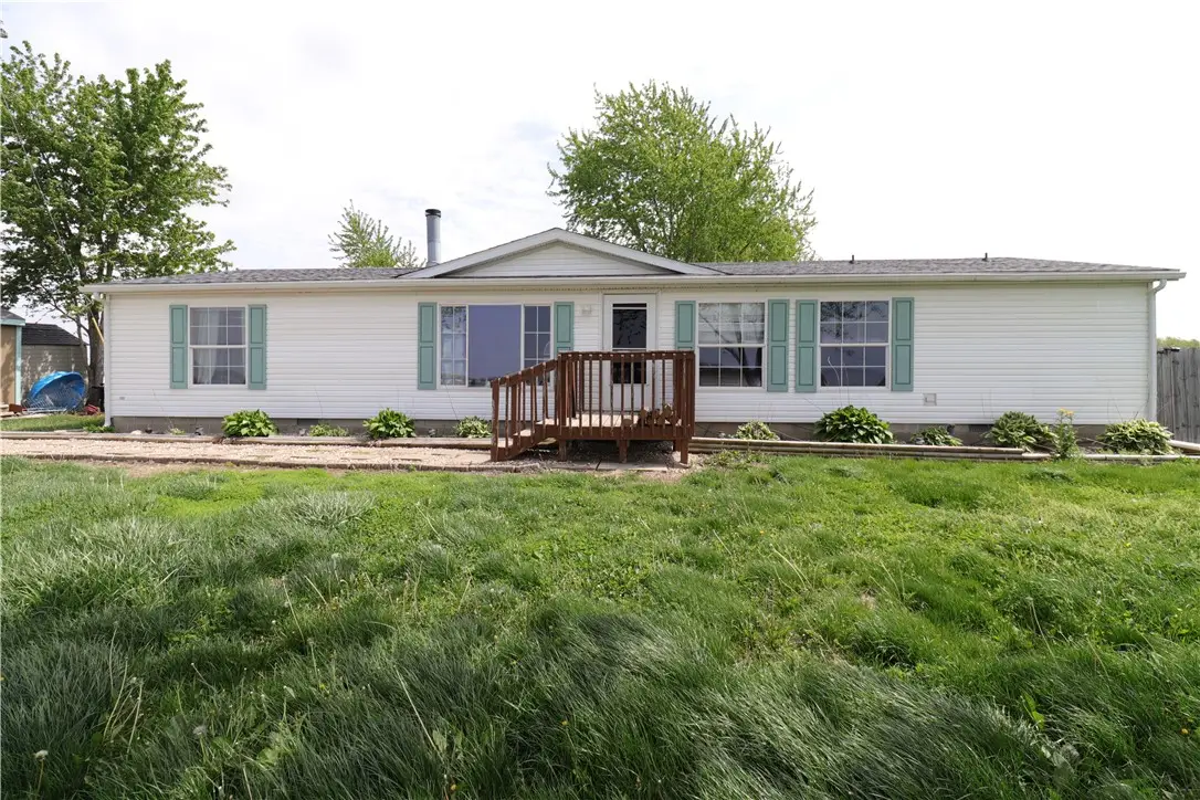 100 County Road 725, Montrose, IL 62445 - #1