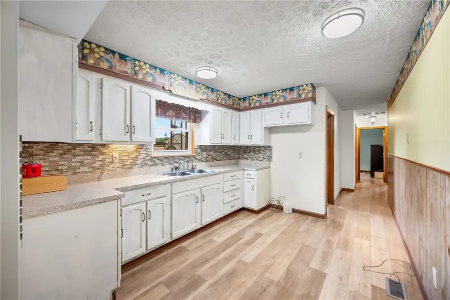 148 E Steidl Road, Paris, IL 61944 - #2