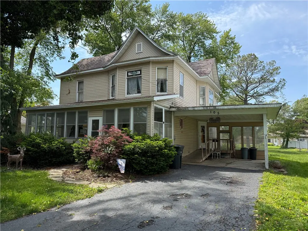105 S Mulberry Street, Farina, IL 62838 - #1