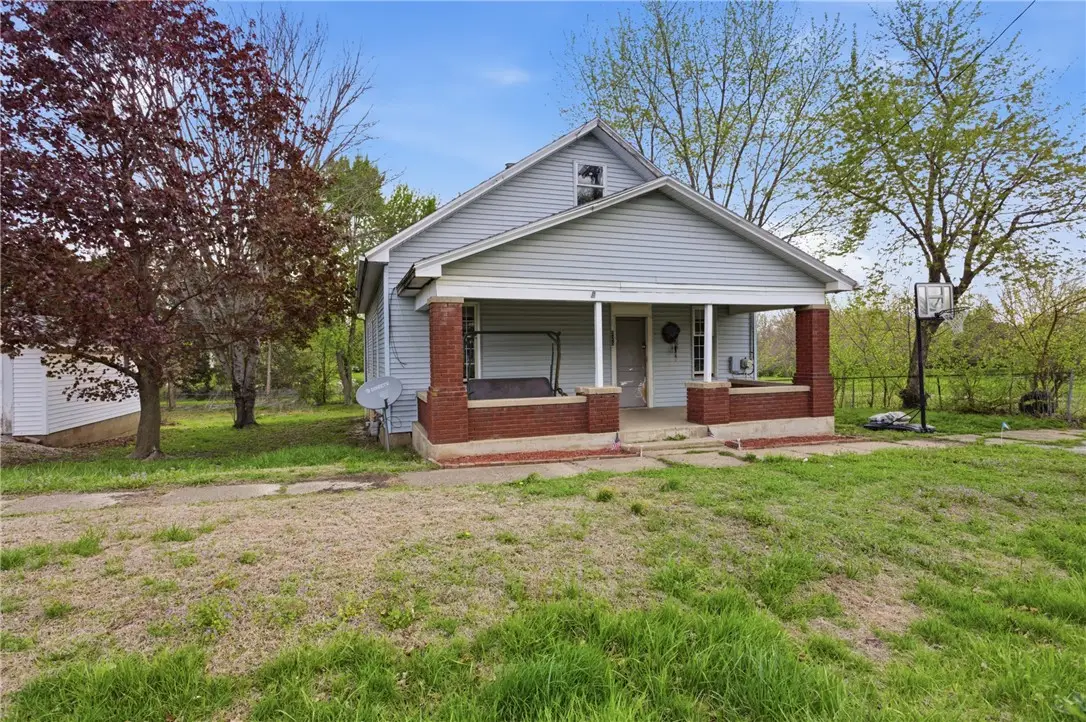 325 State Street, Westfield, IL 62474 - #1