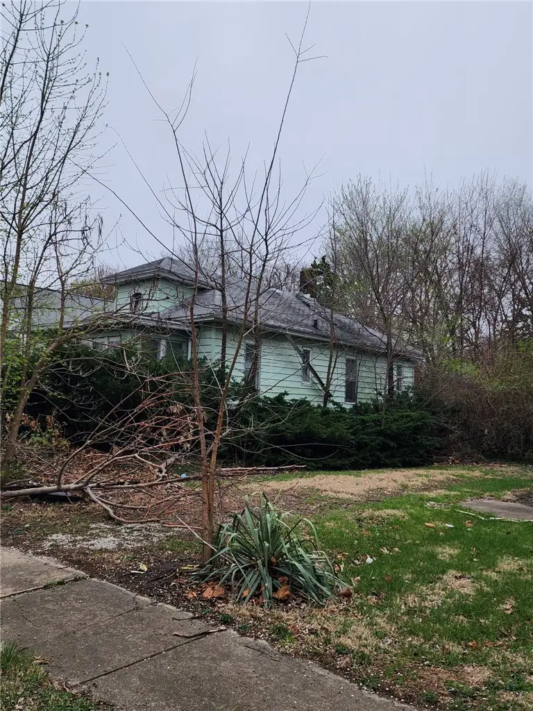 1627 E Johns Avenue, Decatur, IL 62521 - #3