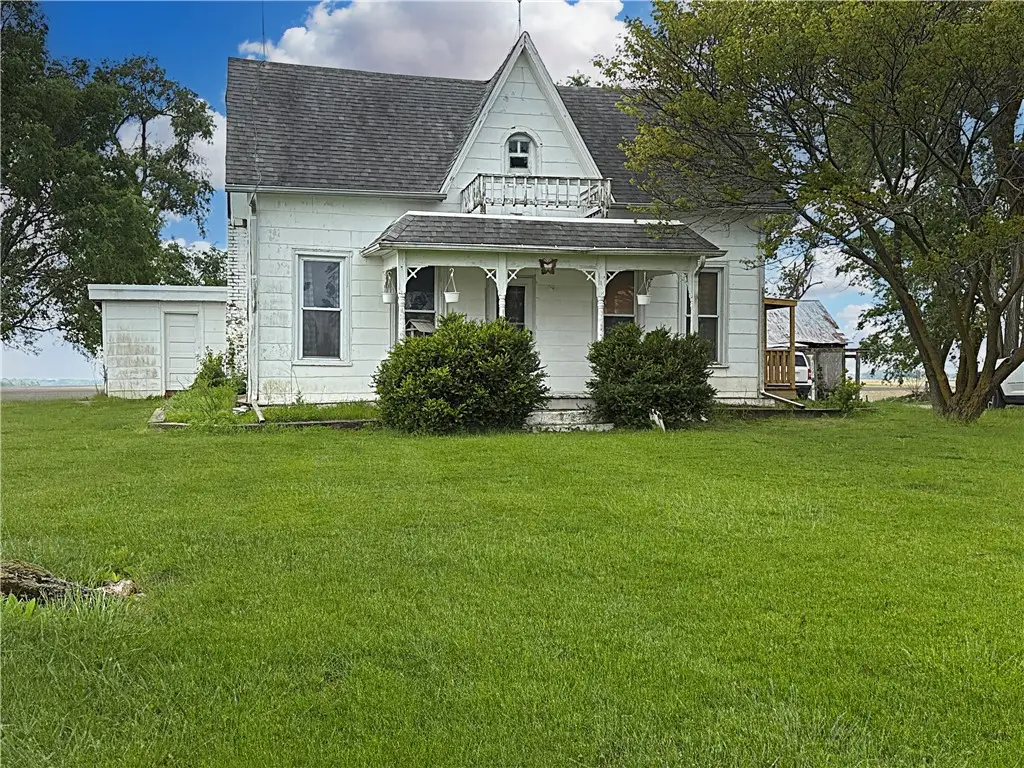 21156 County Road 1130n, Ashmore, IL 61912 - #1