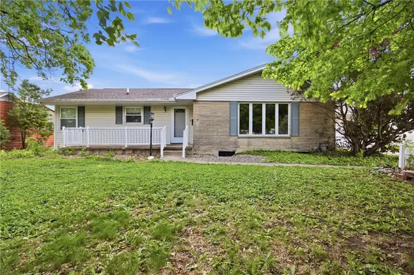 312 Charleston Avenue, Mattoon, IL 61938