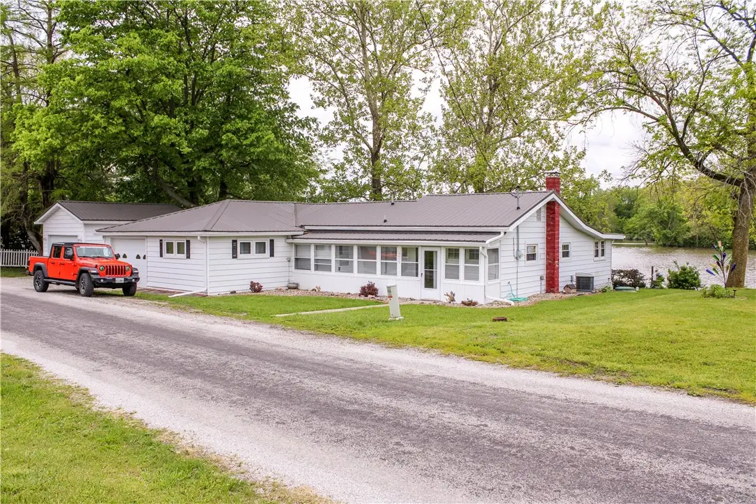 3475 E Lake Paradise Road, Mattoon, IL 61938 - #1