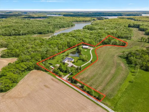 1980 E 1700 North Road, Shelbyville, IL 62565