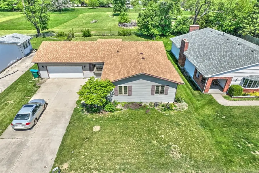 1970 Barding Avenue, Decatur, IL 62526 - #2