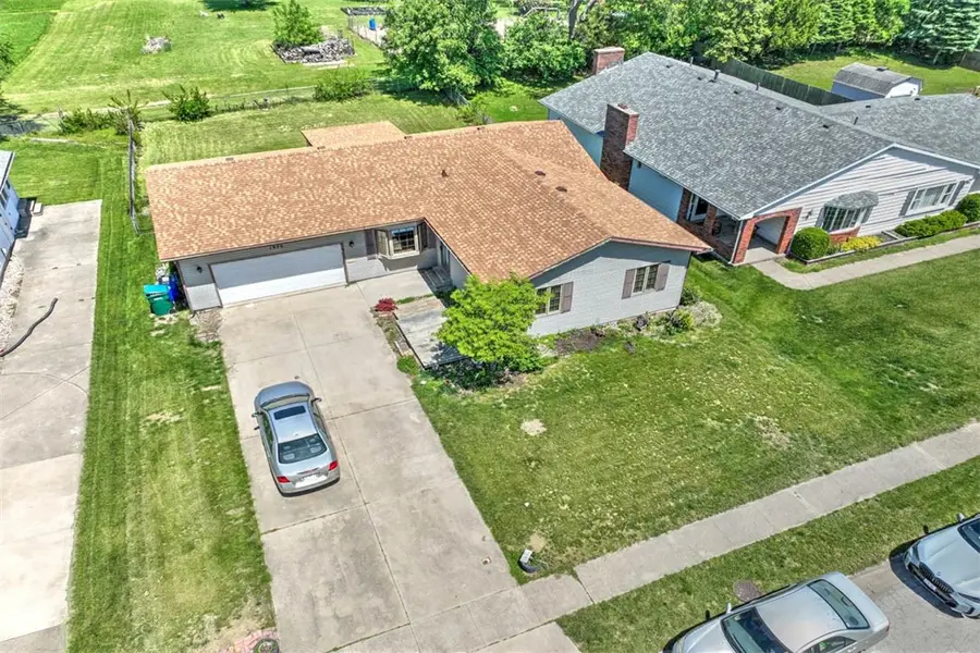 1970 Barding Avenue, Decatur, IL 62526 - #3