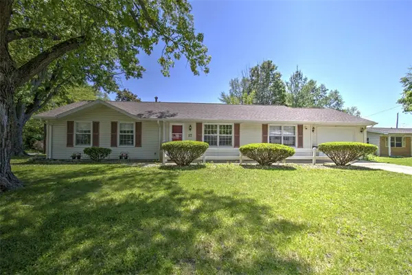 17 Barclay Court, Decatur, IL 62526