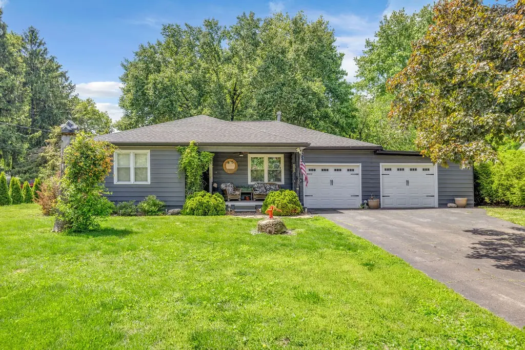 415 S Worth Street, Sullivan, IL 61951 - #1