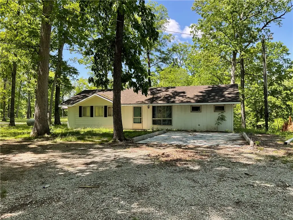 14677 N Court Six, Effingham, IL 62401 - #1