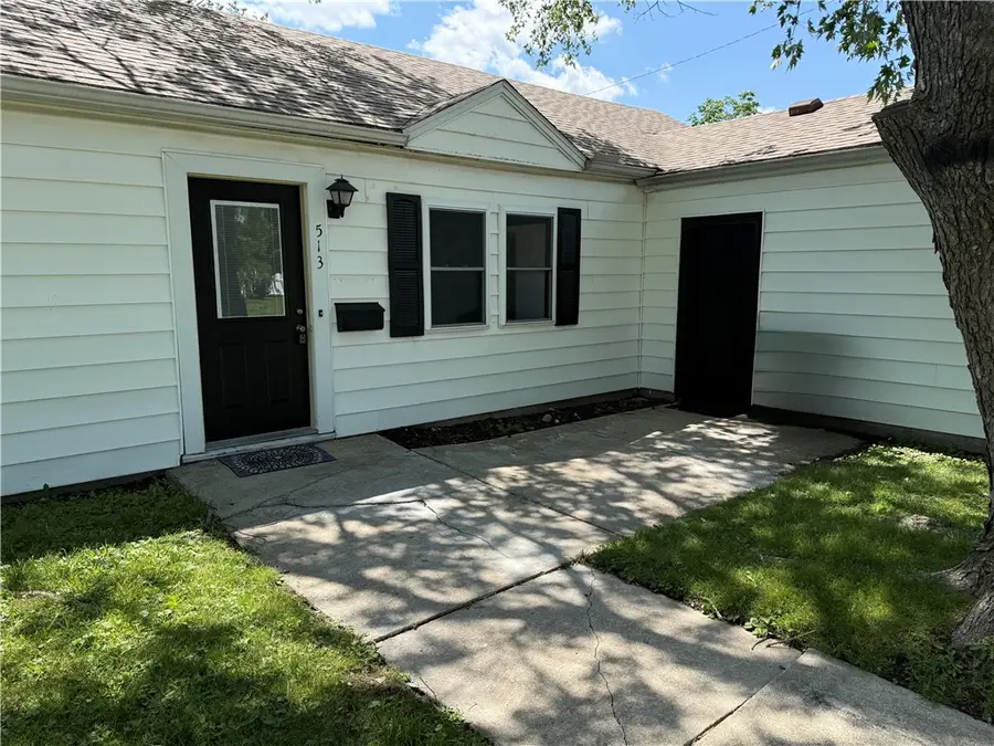 513 W Indiana Avenue, Effingham, IL 62401 - #2