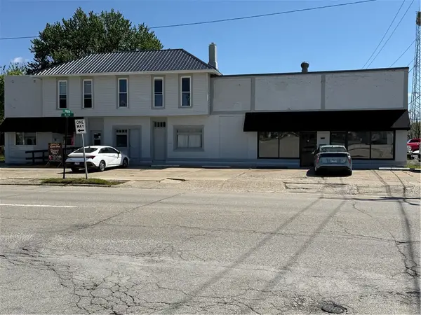 332 Main Street, Paris, IL 61944