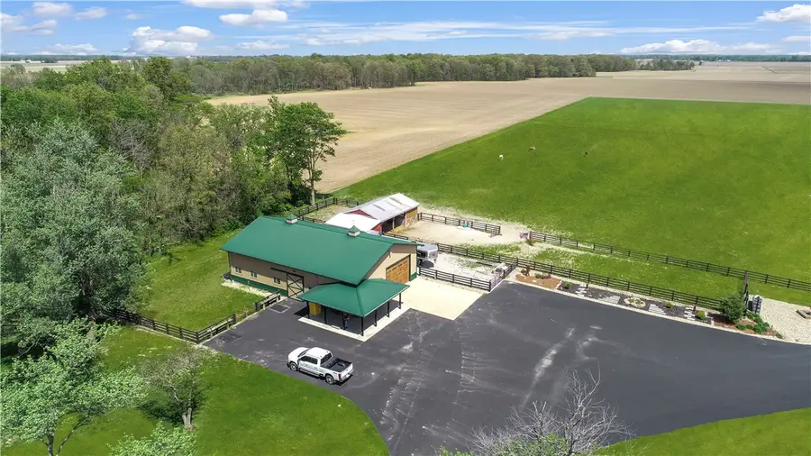 1072 County Road 2000e, Casey, IL 62420 - #3