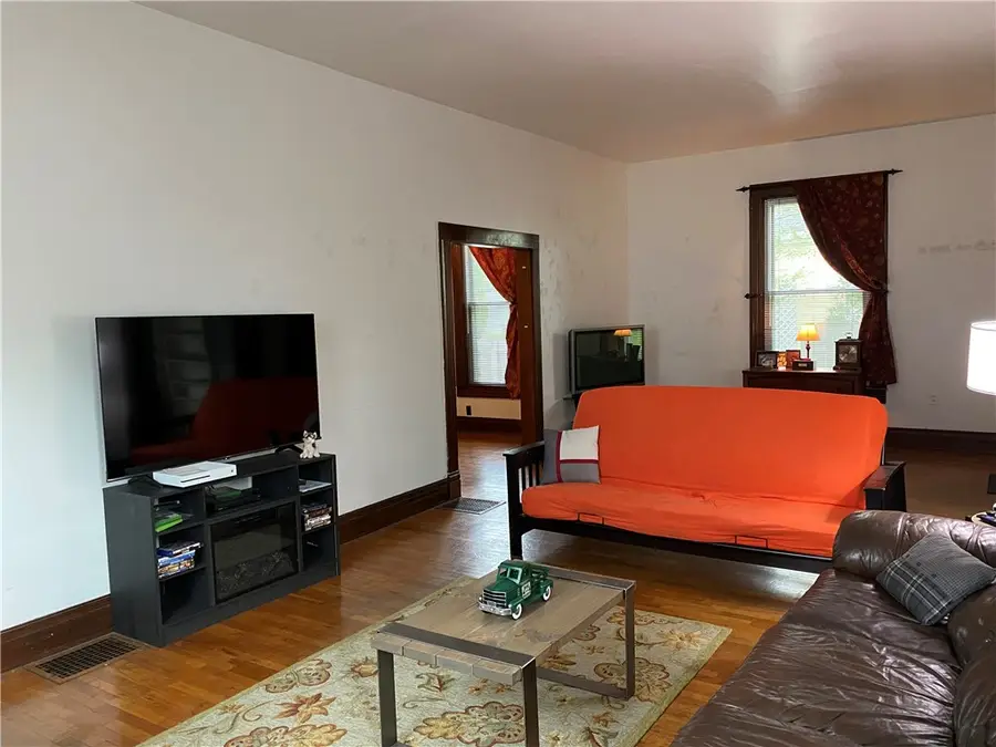 111 Jackson Avenue, Charleston, IL 61920 - #3