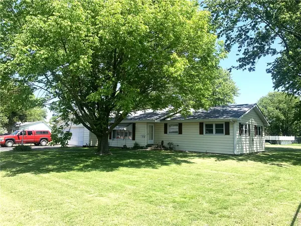 600 Wilson Avenue, Pana, IL 62557