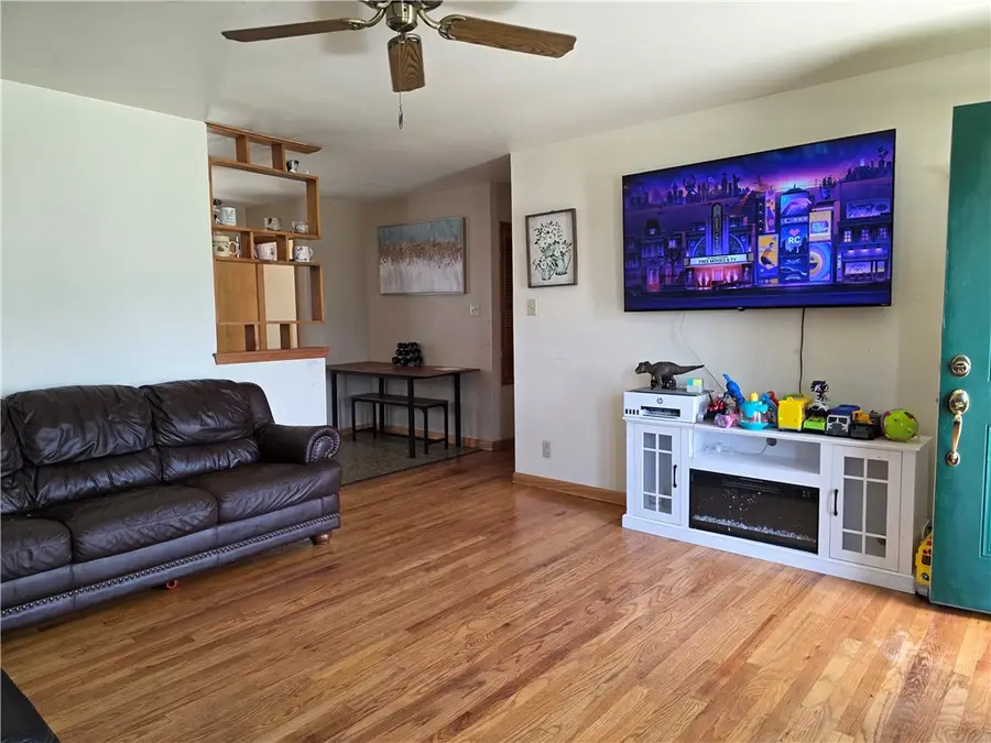 77 Isabella Drive, Decatur, IL 62521 - #3