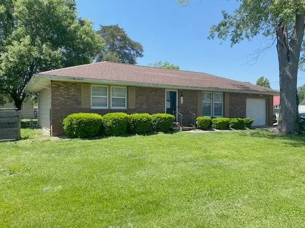 307 S Mill Street, Greenup, IL 62428