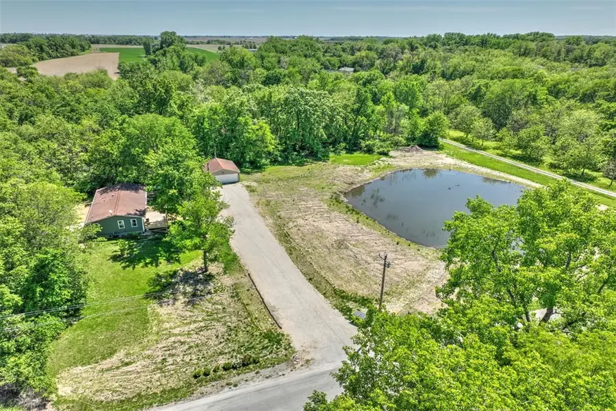 9977 Cabin Road, Oakley, IL 62501 - #2