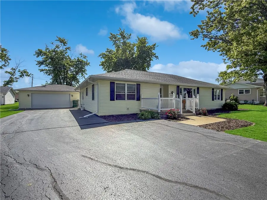 2960 Lakeland Road, Decatur, IL 62521 - #2