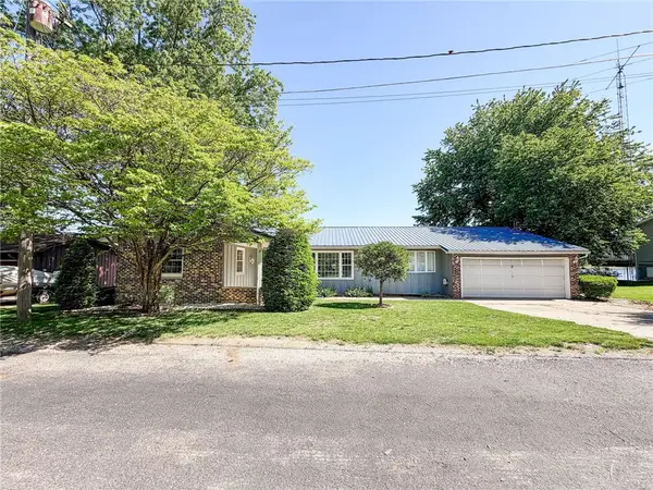 205 Sycamore Road, Paris, IL 61944