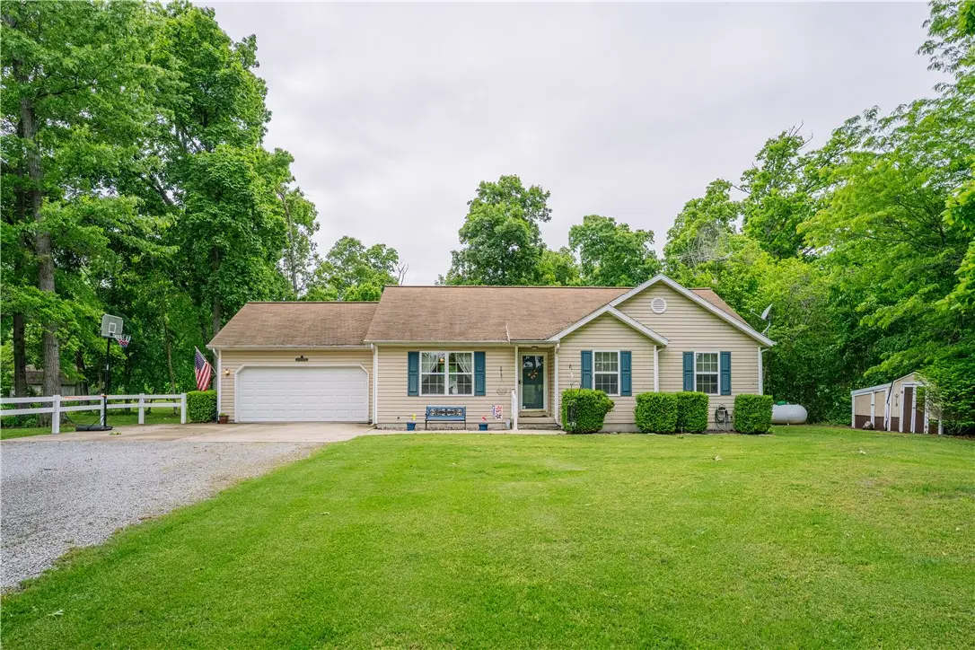 20147 N 1150th Street, Effingham, IL 62401 - #1