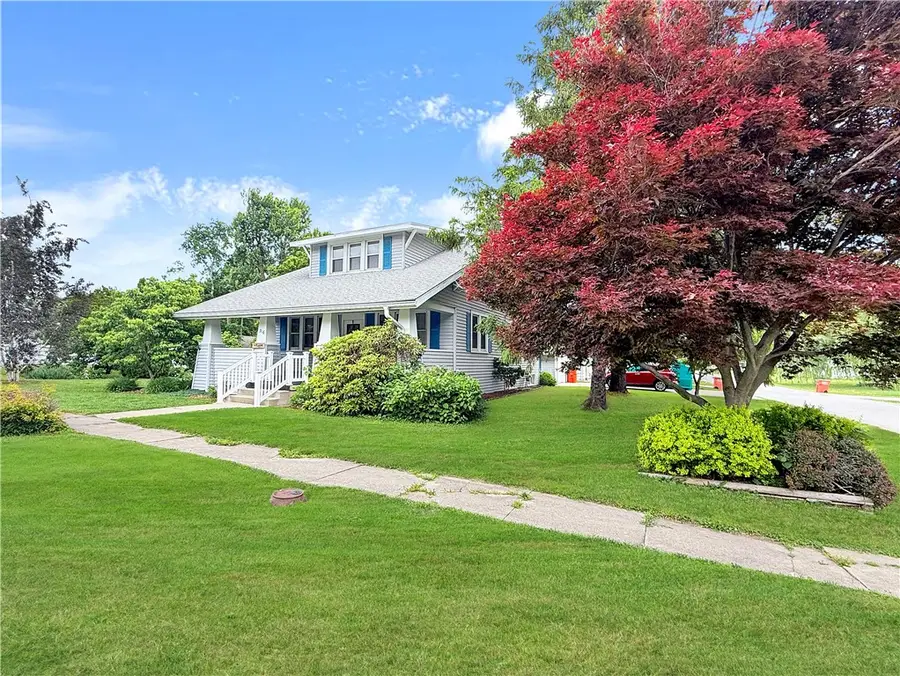 316 E Waggoner Street, Sullivan, IL 61951 - #2