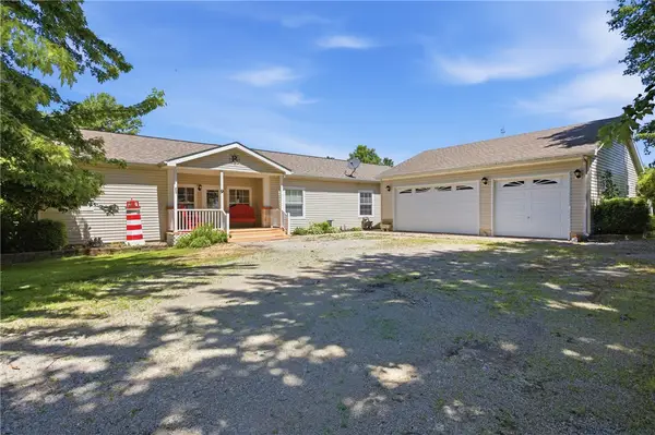 9 Oak Point, Neoga, IL 62447