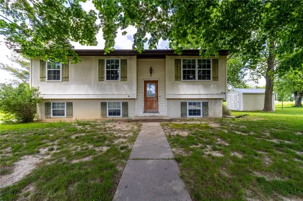 2656 Empire Drive, Altamont, IL 62411