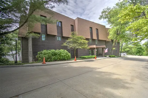 855 Lake Shore Drive #1D, Decatur, IL 62521
