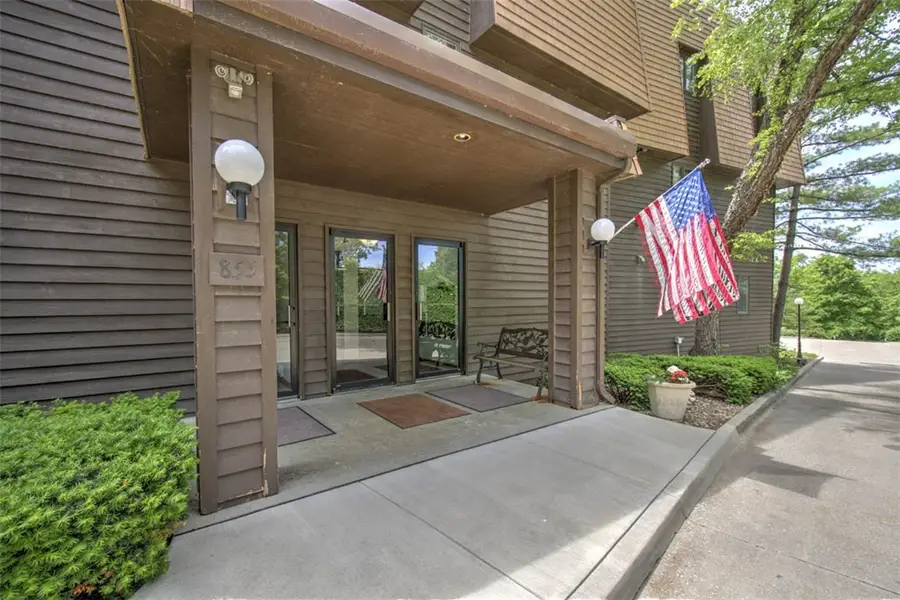 855 Lake Shore Drive #1D, Decatur, IL 62521 - #2
