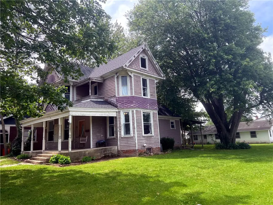 229 N 1st Street, Vandalia, IL 62471 - #2
