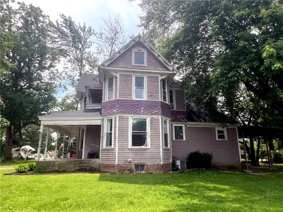 229 N 1st Street, Vandalia, IL 62471 - #3