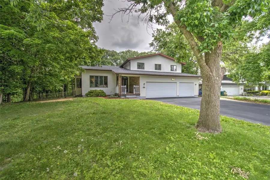 6680 John Drive, Mount Zion, IL 62549 - #2