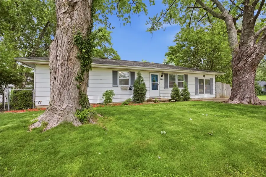 2103 Martin Avenue, Charleston, IL 61920 - #2