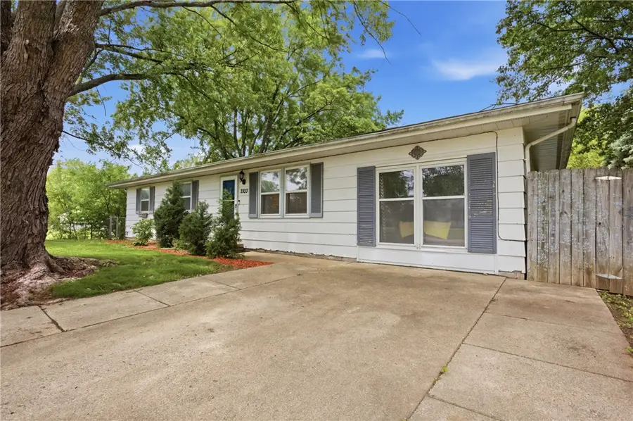2103 Martin Avenue, Charleston, IL 61920 - #3